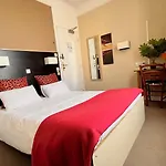 Au Petit Hotel Vivoin