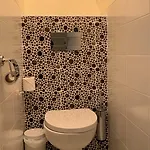 Au Petit Hotel