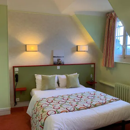 Hotel Au Petit 3*