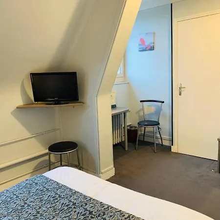 Au Petit 3* Vivoin