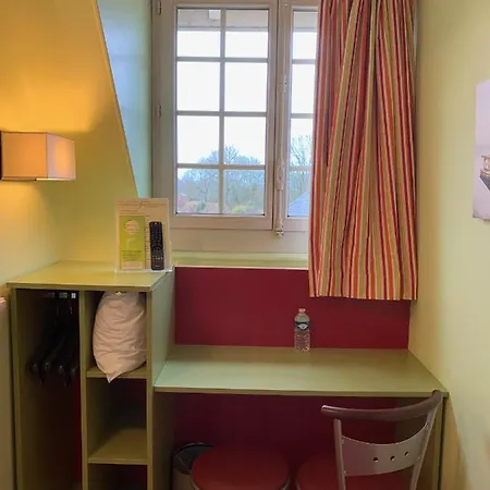 Au Petit 3*