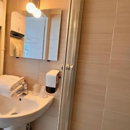 Hotel Au Petit
