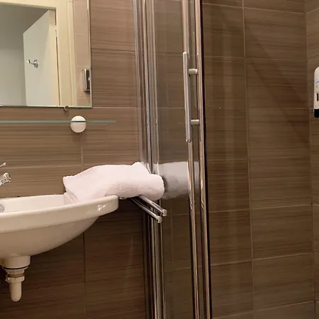 Au Petit Hotel Vivoin