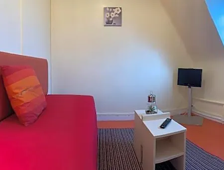 Au Petit Hotel