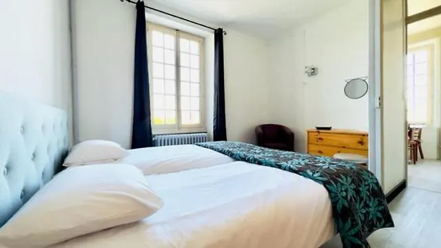 Au Petit Hotel
